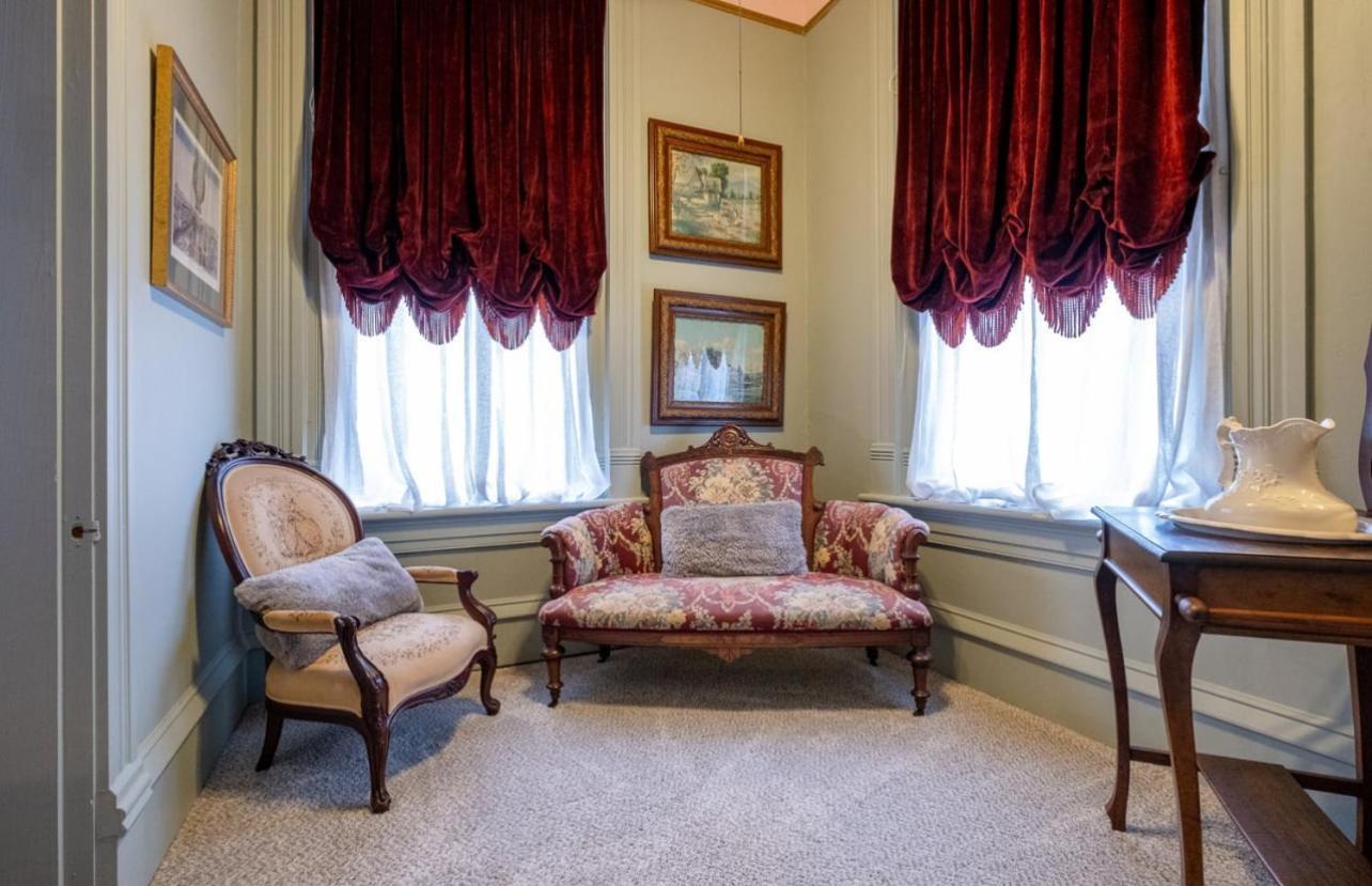 The Empress Of Little Rock Bed & Breakfast Екстериор снимка