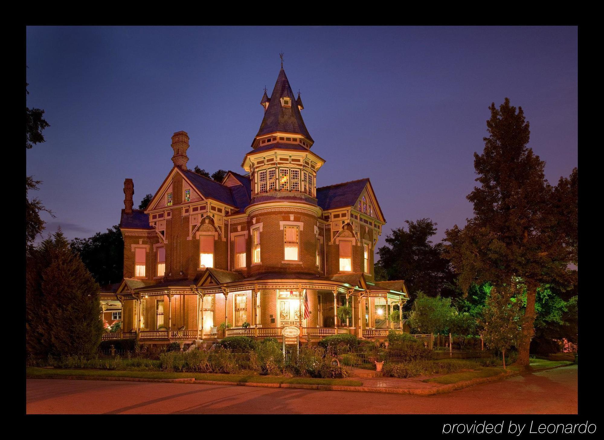 The Empress Of Little Rock Bed & Breakfast Екстериор снимка